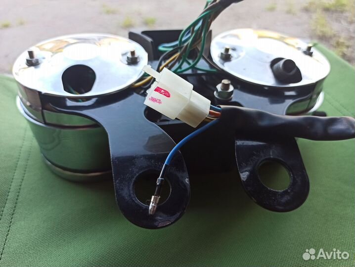 Приборная панель на мотоцикл