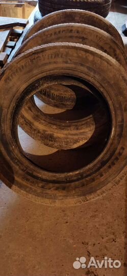 Bridgestone Dueler H/T 687 225/65 R17