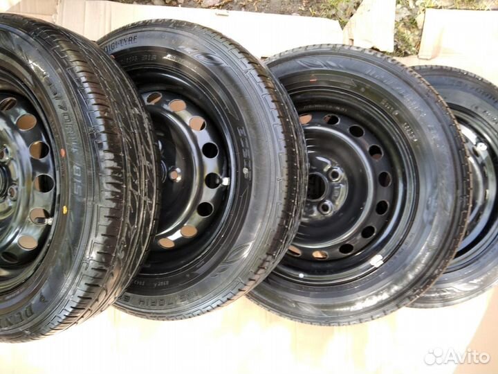 Dunlop ES801 165/70 R14