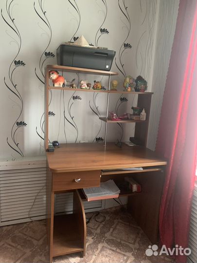 Компьютерный стол новый