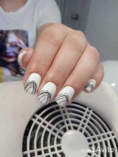 Услуги мастера маникюра