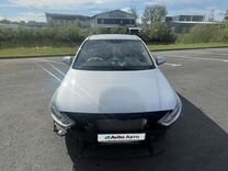 Hyundai Solaris 1.6 MT, 2018, битый, 76 000 км, с пробегом, цена 1 100 000 руб.
