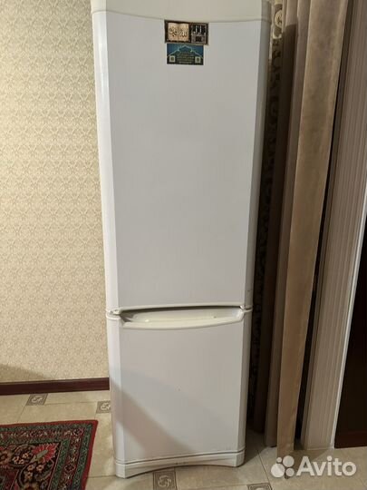 Холодильник б/у