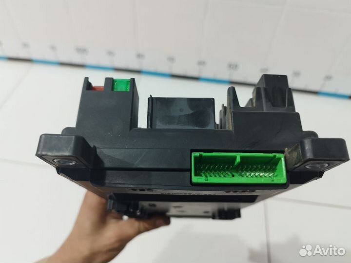 Блок предохранителей Discovery III 2004-2009