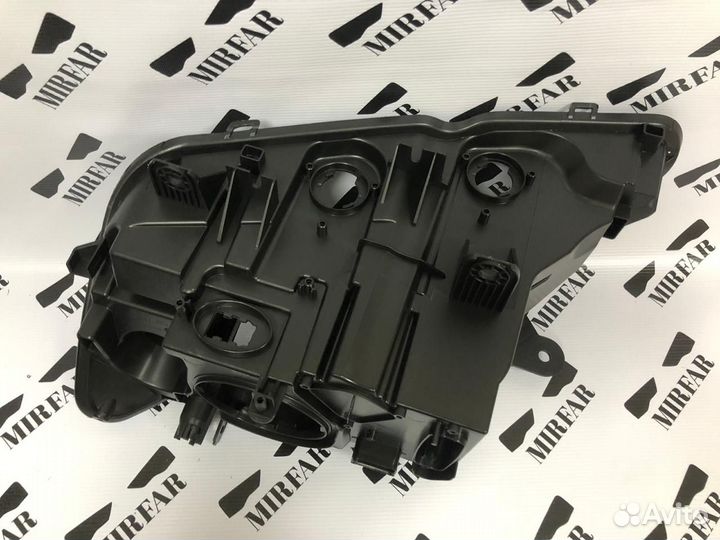 Правый корпус фары BMW X3 F25 2010-2014 Дорест