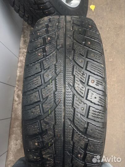 Зимние Колеса Kumho I'Zen RV Stud KC16 235/65 R17