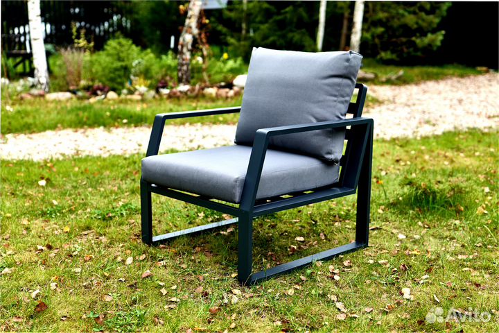 Садовая мебель с подушками