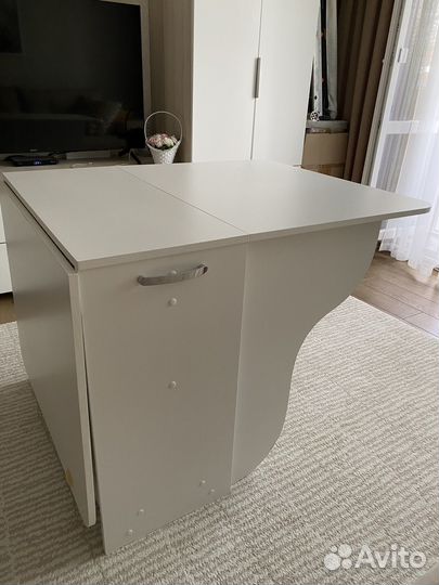 Стол книжка