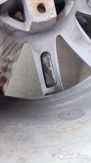 Aga r18 yokohama 245/45