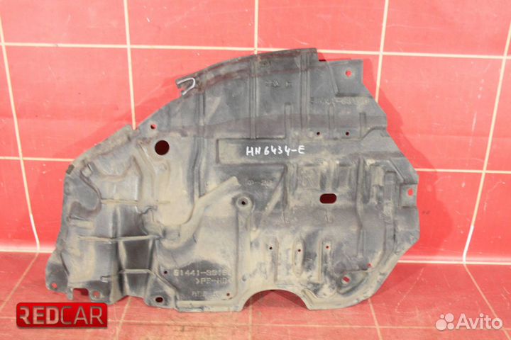 Пыльник двигателя правый нижний Toyota Camry V50