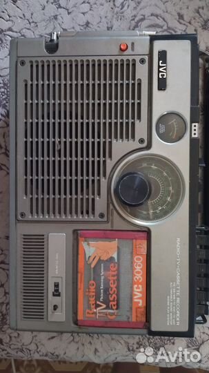 Кассетный магнитофон