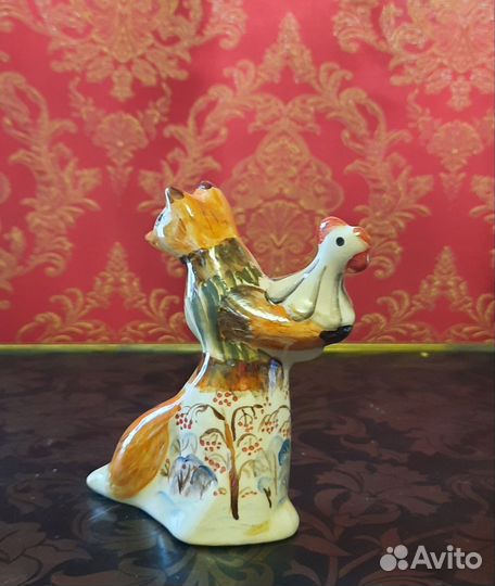 Статуэтки фарфоровые