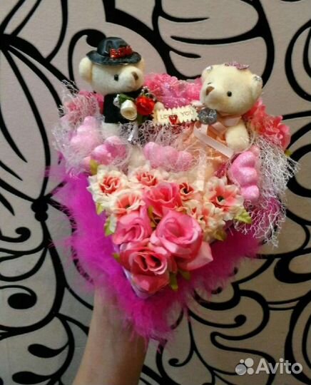 Букеты из игрушек, конфет