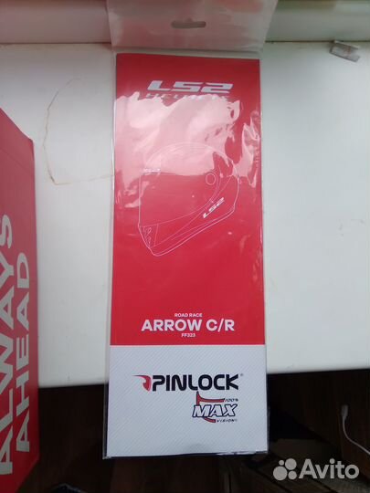 Мотоциклетный шлем новый в упаковке