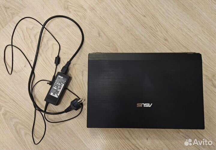 Ноутбук asus