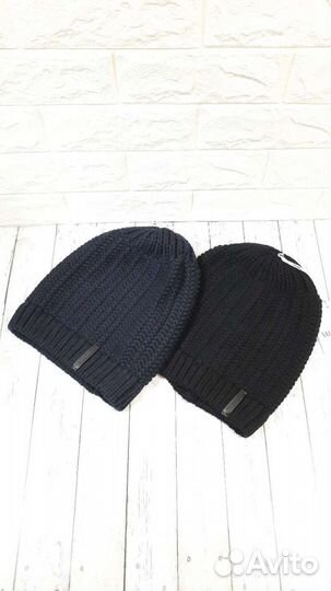 Шапка Valentino