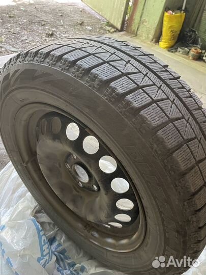 Bridgestone Blizzak Revo GZ 205/60 R16 92S