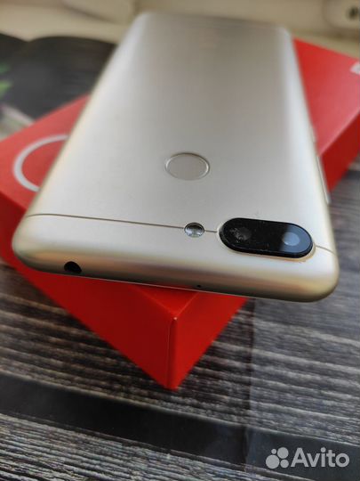 Xiaomi Redmi 6, 4/64 ГБ