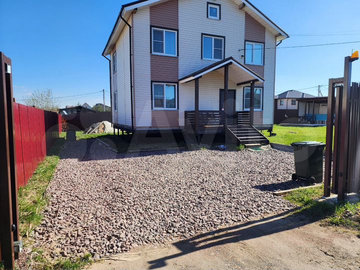 Дом 136,3 м² на участке 6,5 сот.