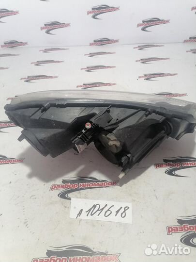 Фара левая Logan H4MD438 L8