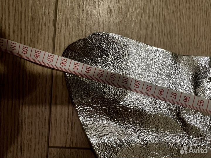 Кожа серебро