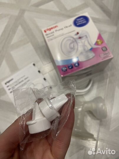 Молокоотсос ручной pigeon + бутылочка в подарок