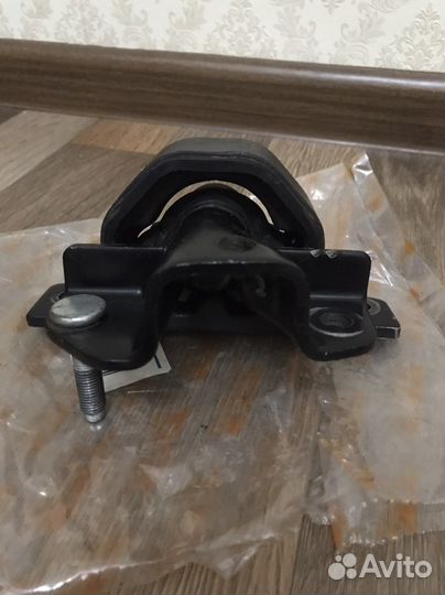 Опора двигателя nissan sani