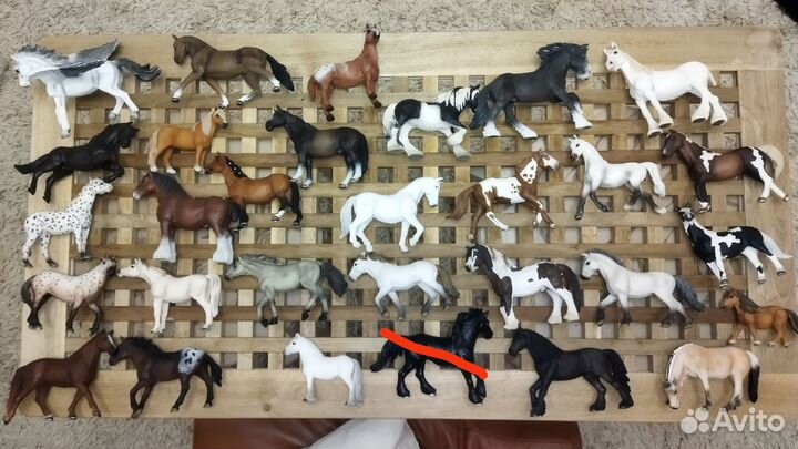 Фигурки лошадей Schleich