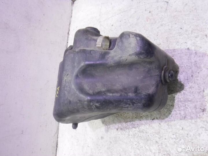 Бачок омывателя 81264810079 ман