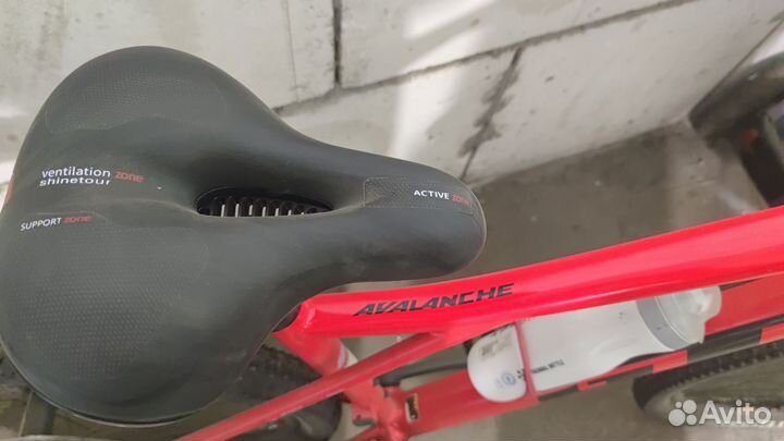 Велосипед gt avalanche comp 29