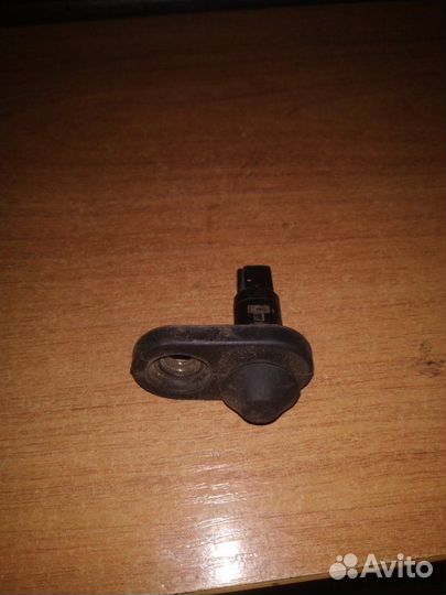 Концевик двери Toyota Prius NHW20 1nzfxe(1.5L)