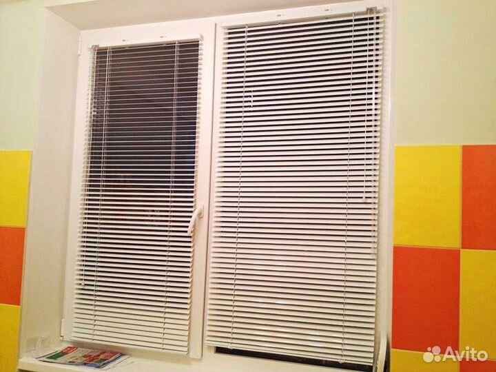 Жалюзи, шторы рулонные