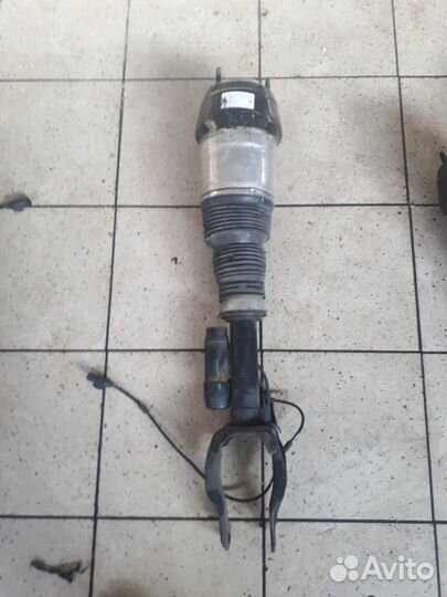 Стойка амортизатора (Пневмоподвеска) передняя