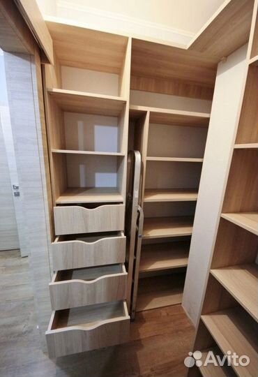 Гардеробная встроенная