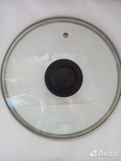 Крышки, внутри диаметр 25 см, снаружи - 26 см