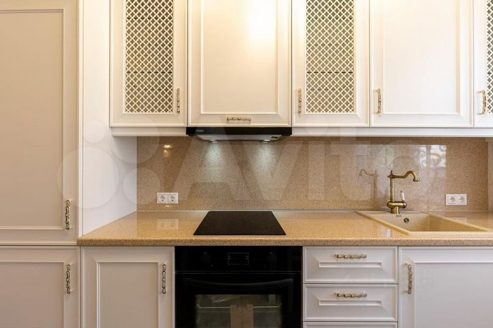 1-к. квартира, 42 м², 7/13 эт.