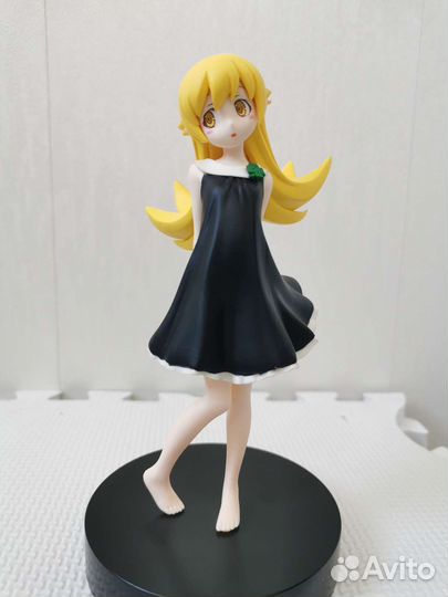 Аниме фигурка oshino shinobu