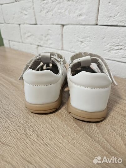 Босоножки для девочки 22 размер