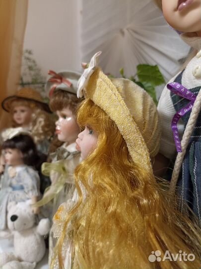 Кукла фарфоровая коллекционная