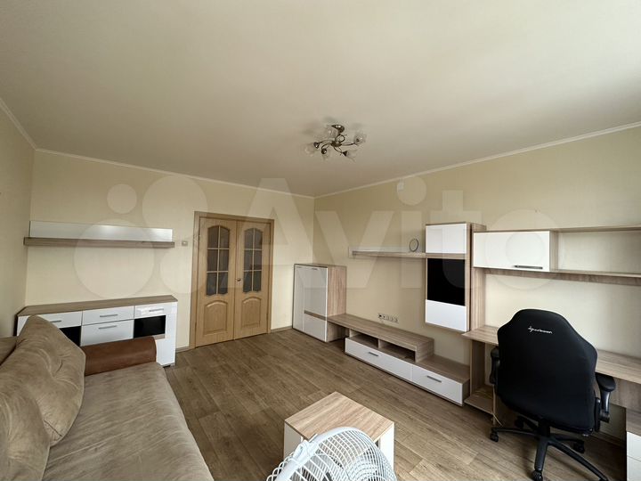 1-к. квартира, 42 м², 13/16 эт.