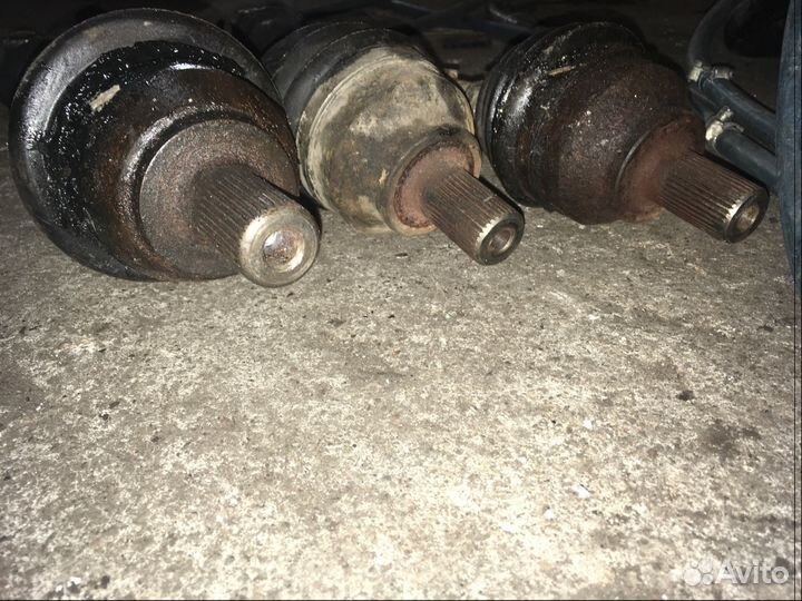 Левая полуось Ford Focus 2 3M51-3B437-BAE