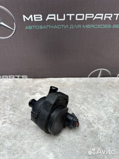 Насос охлаждающей жидкости Mercedes-Benz Cls500