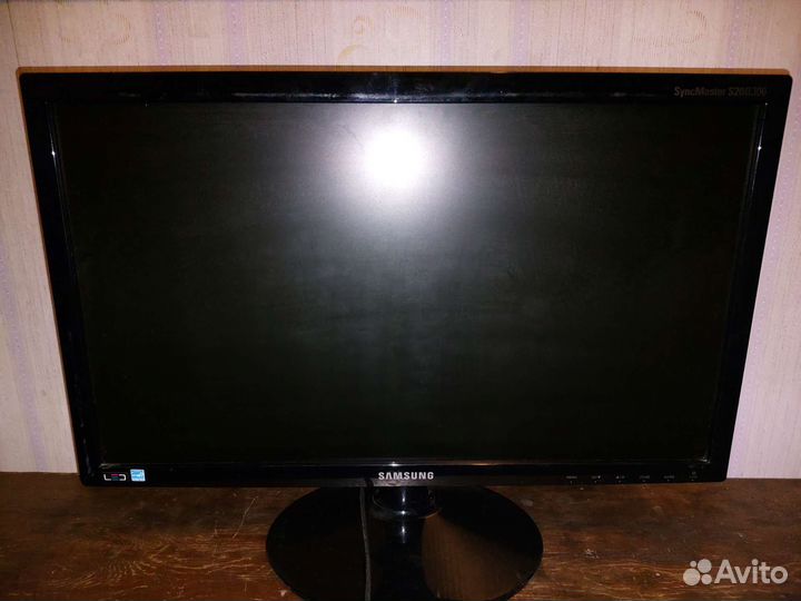 Монитор Samsung
