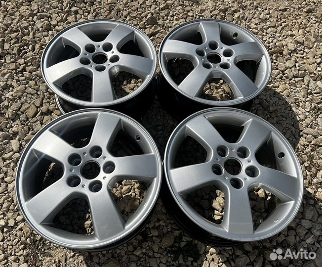 Оригинал Hyundai R16 (100)