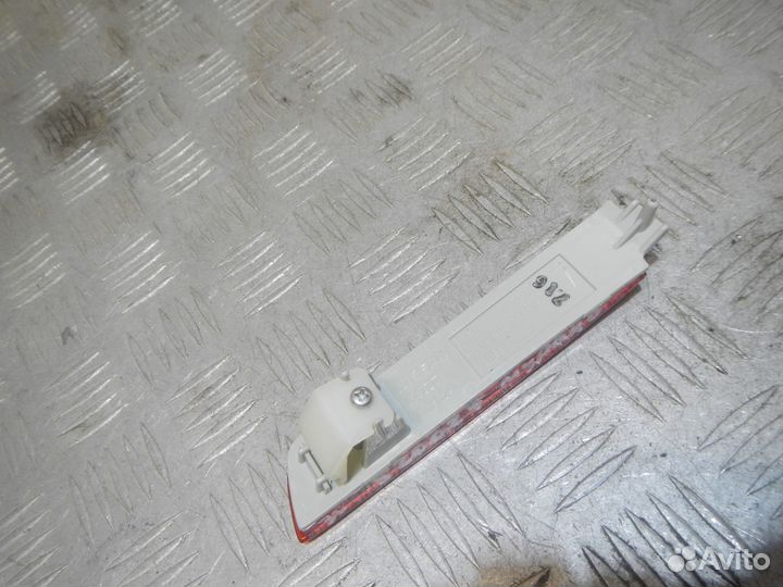 Отражатель в бампер задний левый, Nissan (Ниссан)