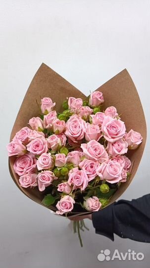 Букет из кустовых Роз