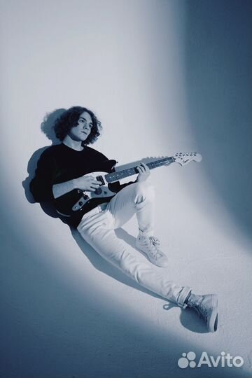 Уроки игры на гитаре + основы вокала