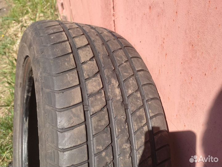 Dunlop SP Sport 2000E 205/55 R16