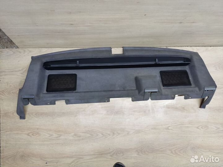 Задняя полка, Volvo 960