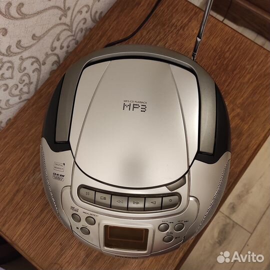 Магнитофон hyundai, CD, MP3, кассеты, радио